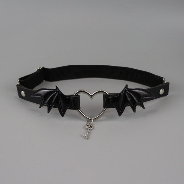 Devil wings heart key garter - Image 3